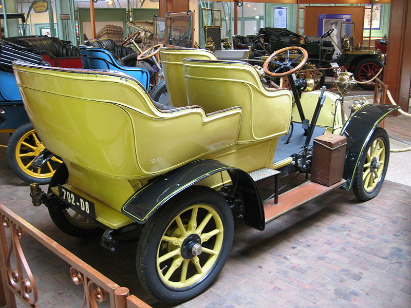 jaune ard 800px-Peugeot VC2 001